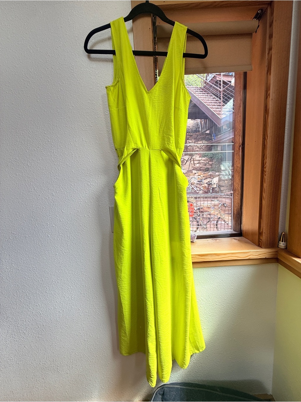 MSK Neon Lime V-Neck Wide-Leg Jumpsuit chartreuse lime green - Picture 5 of 5